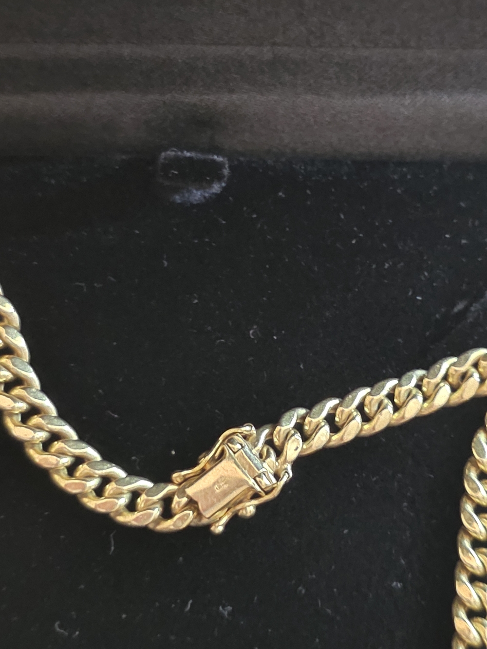 14kt Gold UnisexCurb Chain Necklace - Stylish Everyday Accessory Heavy Piece - Picture 2 of 2